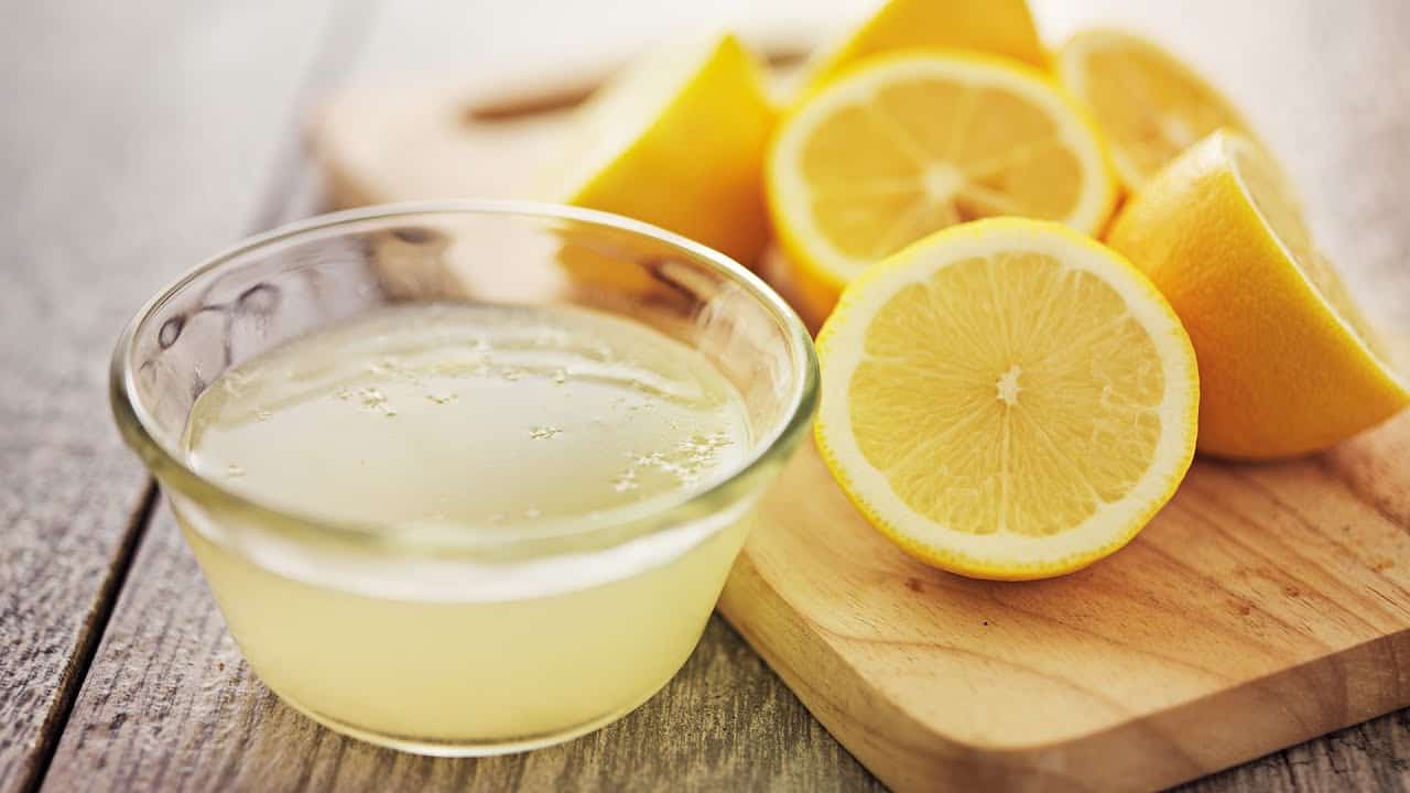 レモンで肝臓を効果的にデトックスする方法