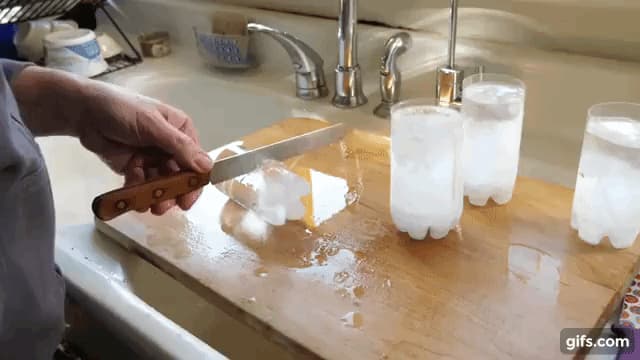 透明の氷を作る方法