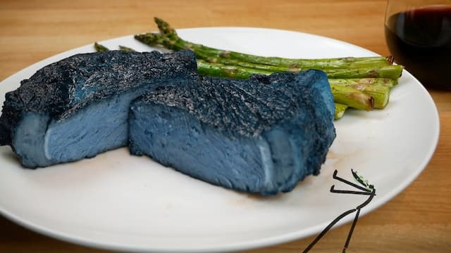 食べ物の色が与える影響
